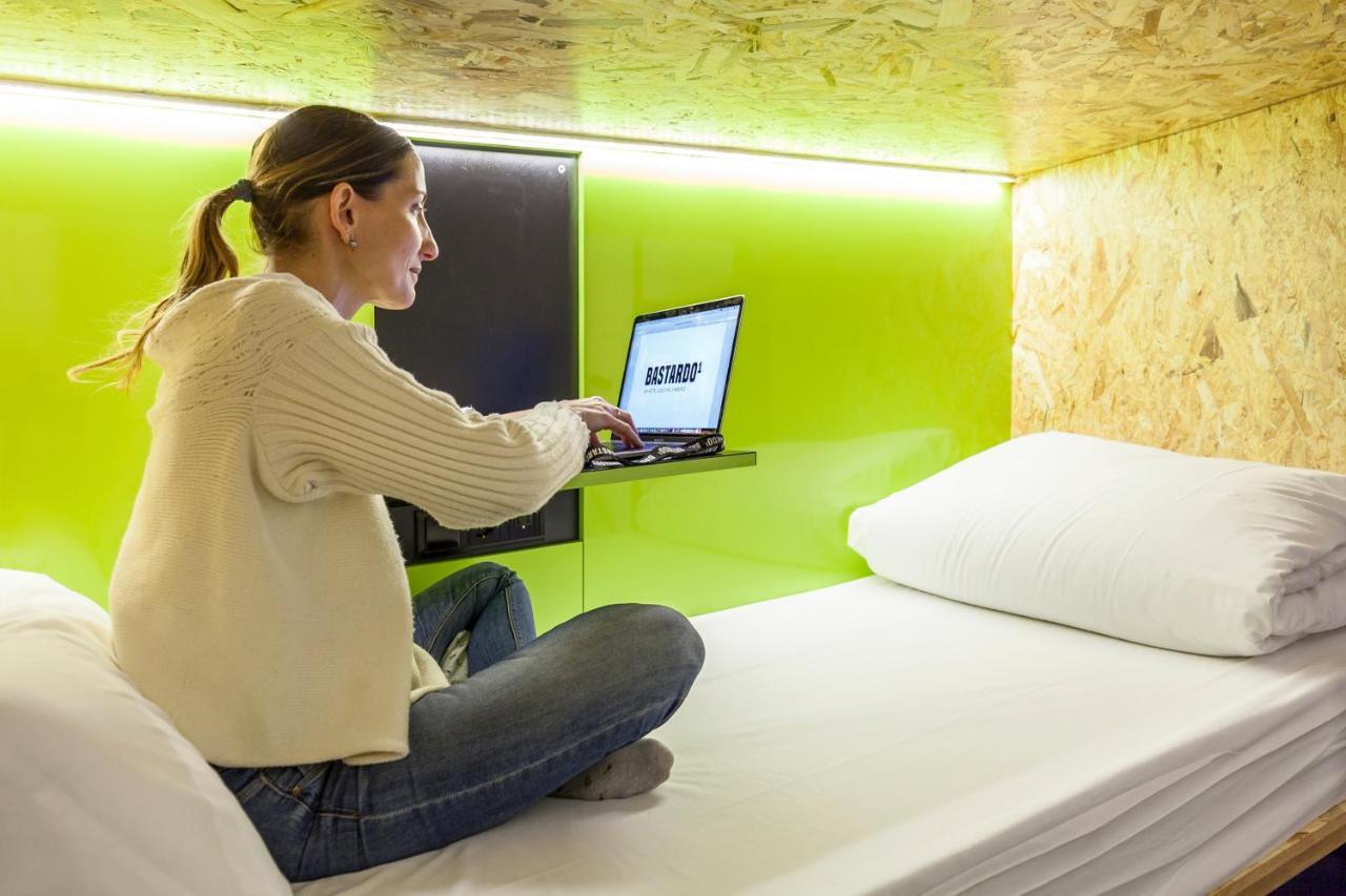 Cama em Dormitório Misto com 6 Camas